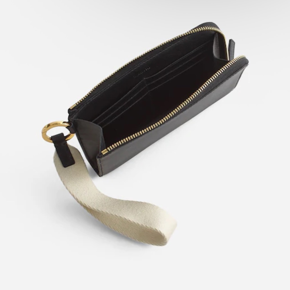 Madewell Essential Zip Clutch retails $88 - Picture 8 of 8